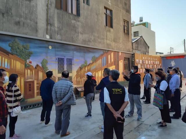 梧棲老街彩繪牆導覽解說