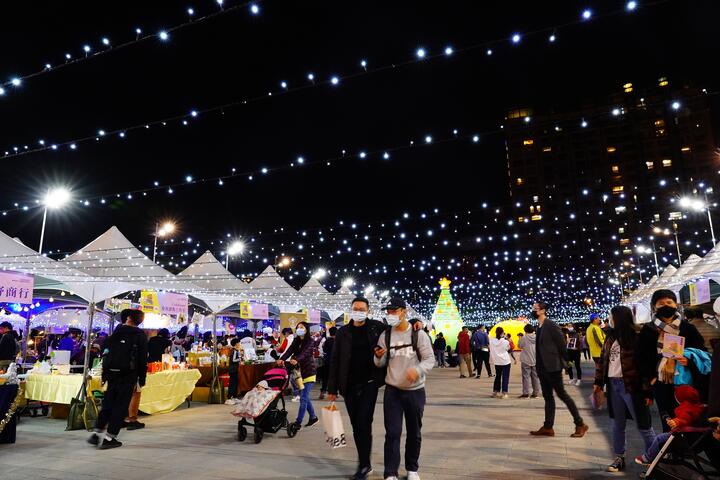 2021台中好聖誕展開為期6天的-聖誕公益市集