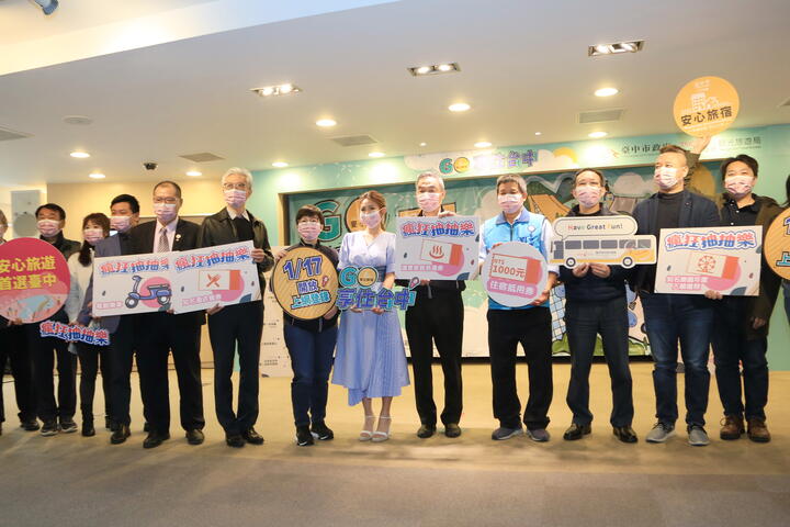 預計抽出15萬份價值1-000元平日住宿抵用券