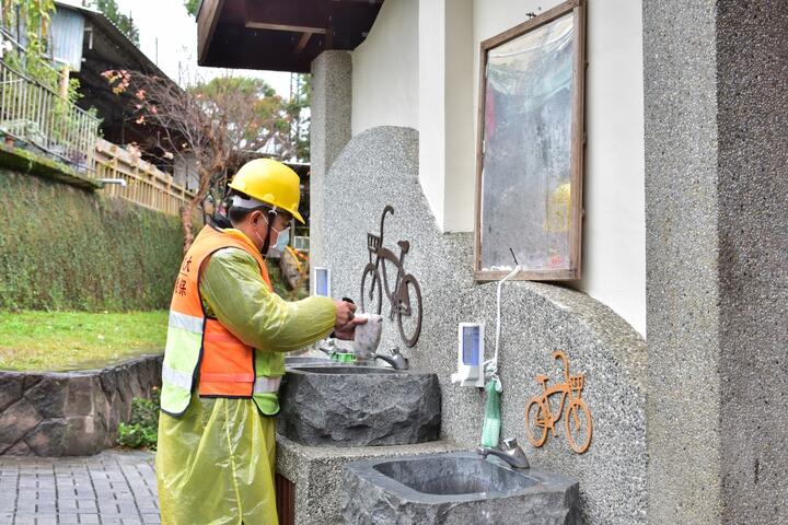 后丰铁马道公共厕所设施加强消毒工作