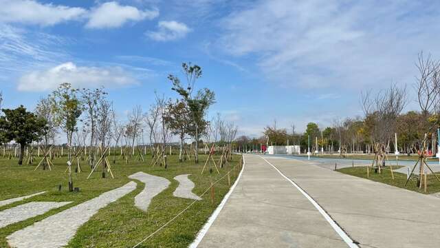 中市中央公園外緣新增自行車道