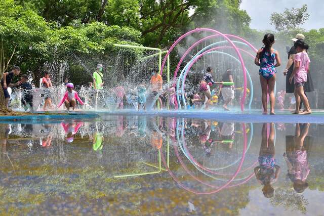 潭雅神綠道假日限定-清涼嗨玩夏日戲水區即起開放