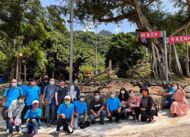 感動-心動-行動酒桶山藝術祭-由文化局長陳佳君-藝術家和社區民眾共同揭幕