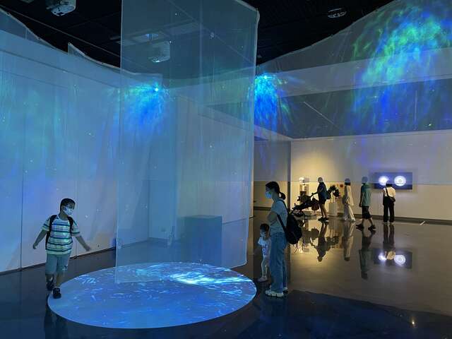 蔡子瑋-李嘉翔-恆有創藝-海洋光圖-智慧擴增全息投影宛如走入海中看見臺灣海域特