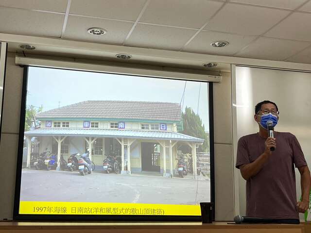 劉克襄老師鼓勵大家走出戶外-來海線創造自己的旅行足跡