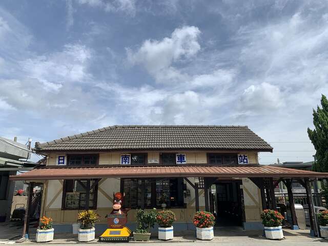 10月11日通車紀念日-文化局舉辦街頭藝人表演