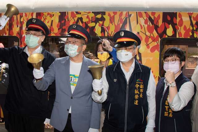 大甲車站喜迎台鐵海線通車百年-令狐副市長到場與民歡慶