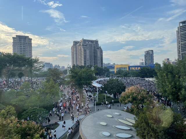 搖滾台中-15週年恢復實體-首日估逾10萬人次樂迷重返現場