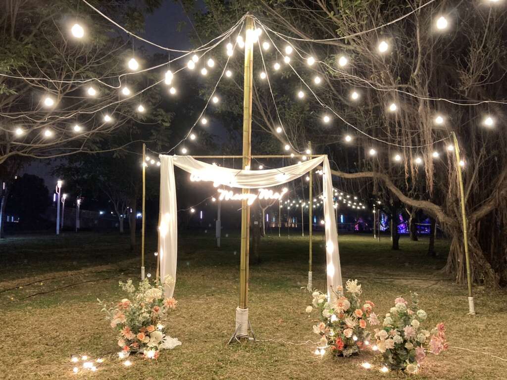 日前就有婚禮工作室接受委託-利用燈會的燈光環境-營造璀璨氣氛