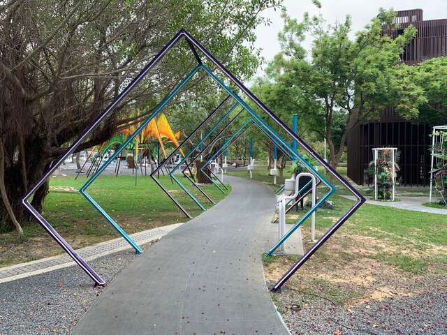 燈會期間廣受民眾好評的魔盒世界展區調整作業-將保留阿達兔及生命樹等打卡熱點設施