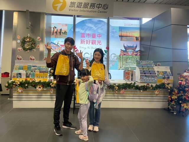 來自香港的梁先生一家人感受到中台灣的熱情好客