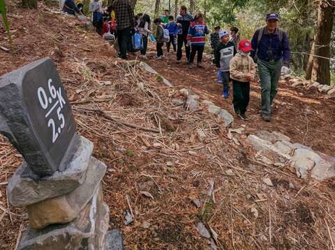 07-疊石意象里程柱_0_0