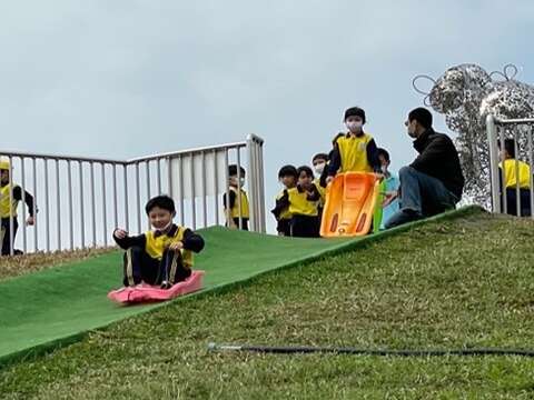 福田水資中心滑草道