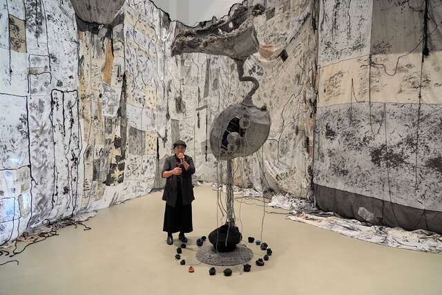 艺术家武玉玲作品-烟-家的路径-传达排湾族原乡土地及部落间的情感对话_0