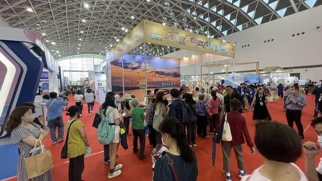 民众热烈参与大玩台中馆活动