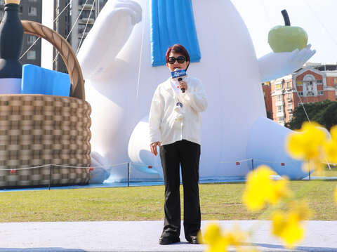 2幸福蜜马-在台中-中台湾灯会215登场-卢市长-姆明-moomin-伴市民甜蜜过马年