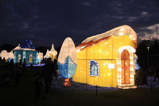 今年灯会规划七大灯区-融合科技-美学-传统文化-故事与卡通元素-让不同年龄层都能找到喜爱的内容