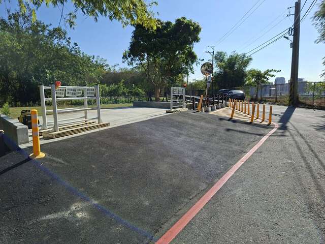 知高圳步道周边道路环境