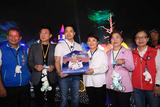 卢市长赠送黑沃咖啡礼盒