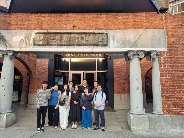 踩线团参访历史建筑之观光亮点宫原眼科