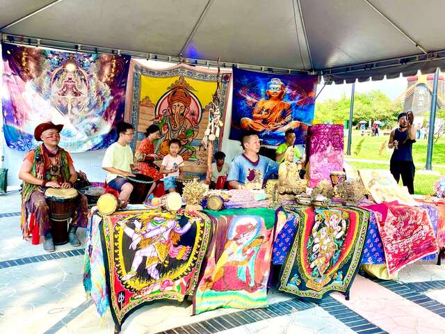 欣賞特色非洲鼓演出