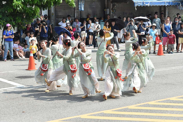 隊伍活力演出-展現全民踩舞歡樂氛圍