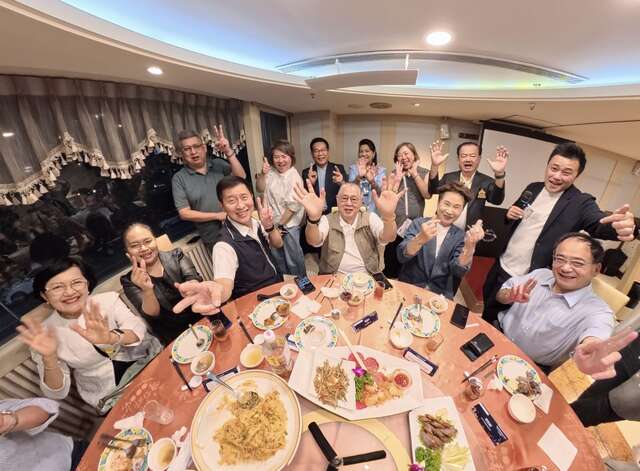迎賓晚宴賓主盡歡