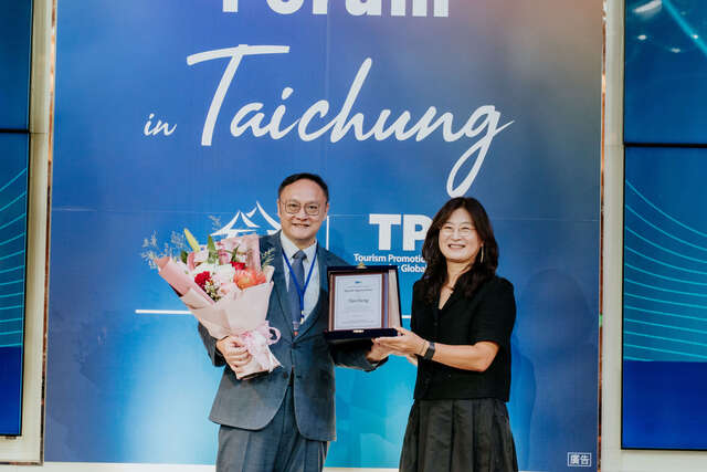 tpo秘書長致贈感謝狀予台中
