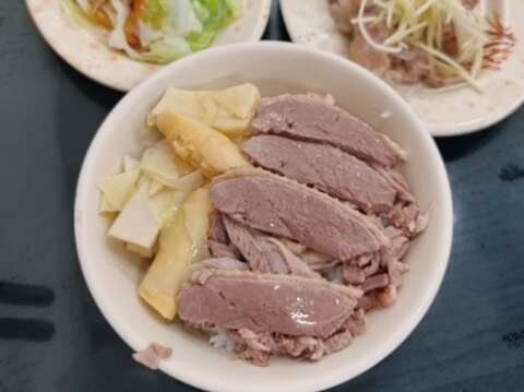 禾冠宏傳統鵝肉店