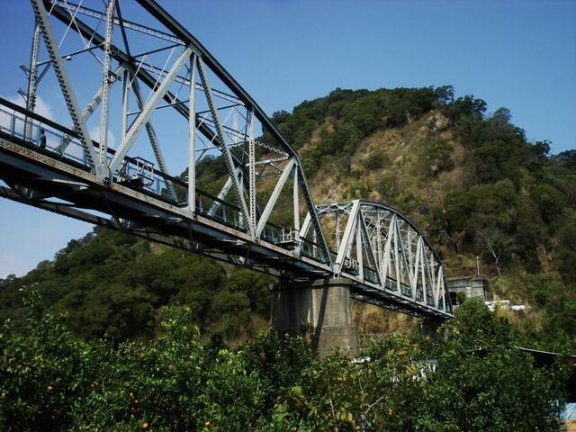Daan River Steel Bridge
