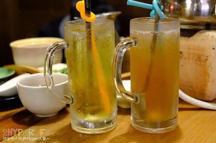 青玉微氣泡飲100元 ； 赤玉微氣泡飲100元