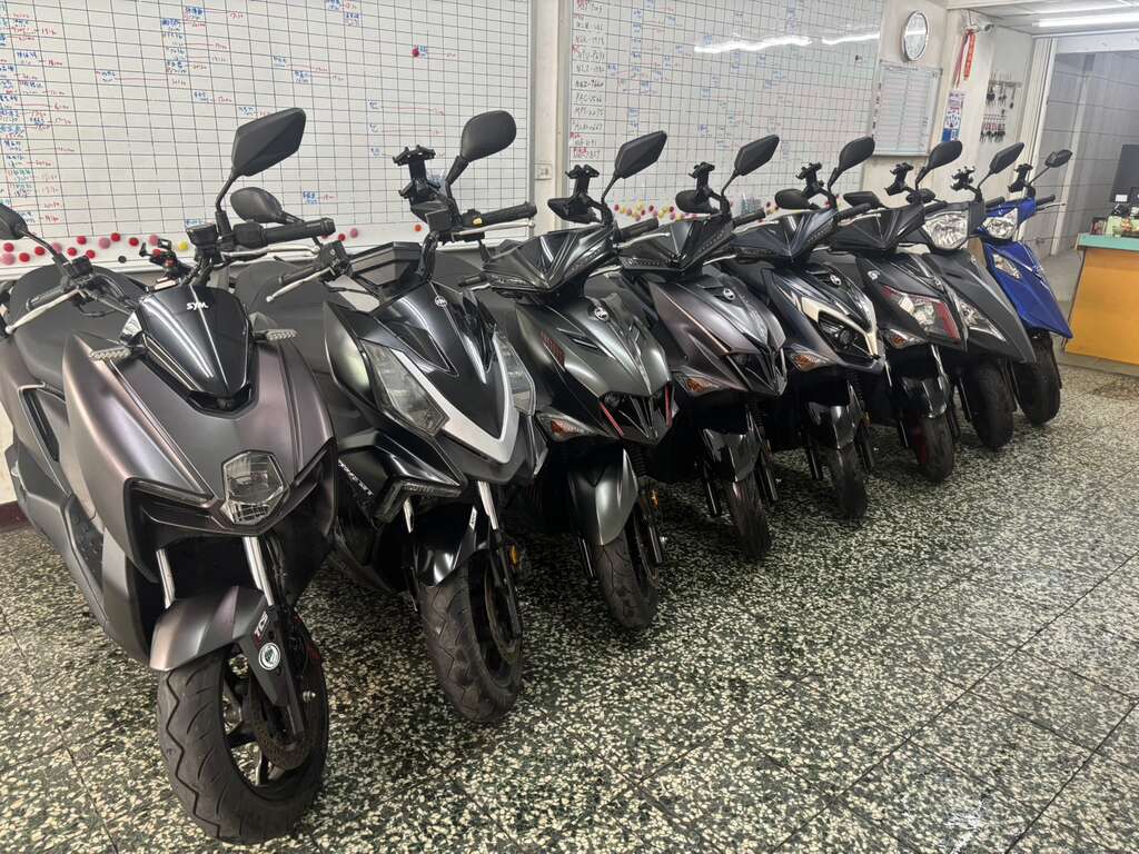 鑫運通小客車租賃有限公司