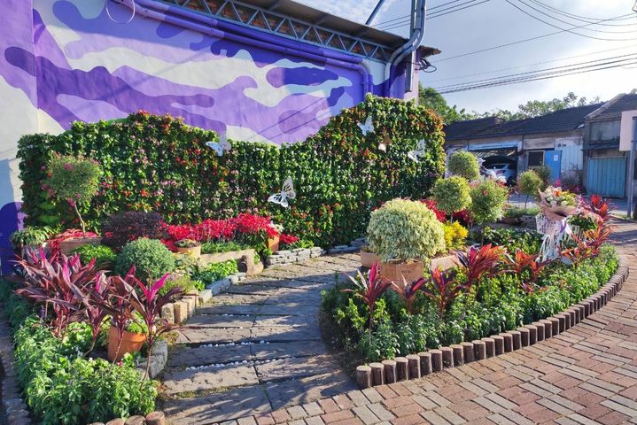 \为台中国际花毯节暖身!新社 #花卉妆点计画 启动/