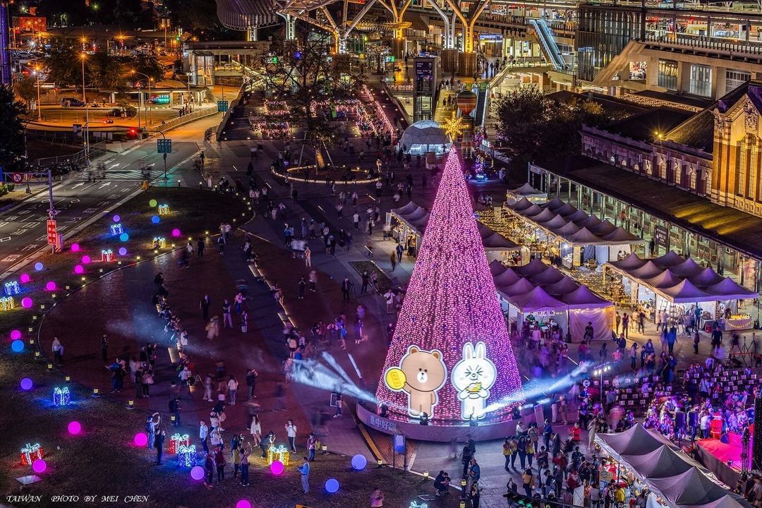 2023臺中耶誕嘉年華「友」你真好,絕美角度就從這裡拍!