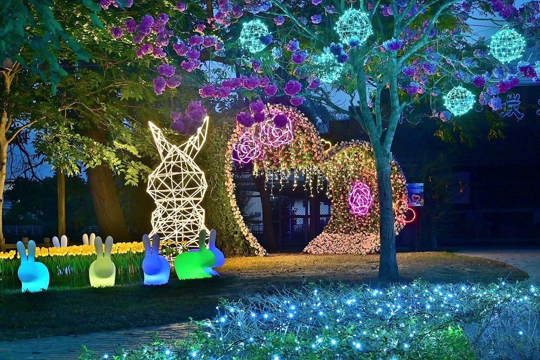 幸福氛圍倒數一週,一同到「石岡花漾藝術燈節」賞花燈