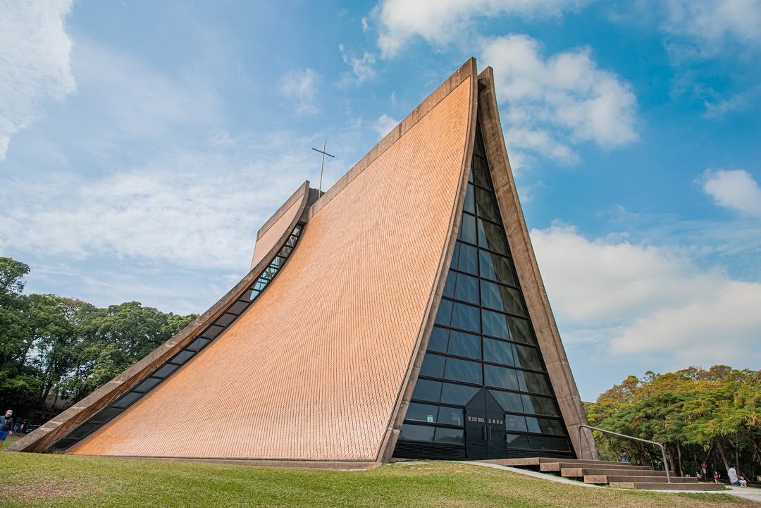 \認識臺中特色大學,商圈、夜景、特色建築一次擁有/