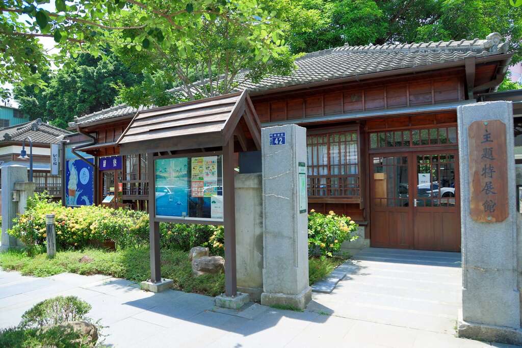 臺中復古懷舊之旅,循著軌跡走進歷史與現代交織的時光隧道,品味舊時光與現代美學完美融合🎞️