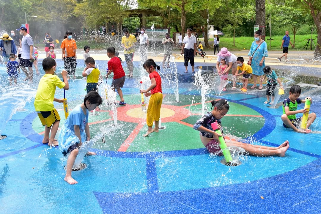 🌞潭雅神綠園道戲水區設備清潔整修！