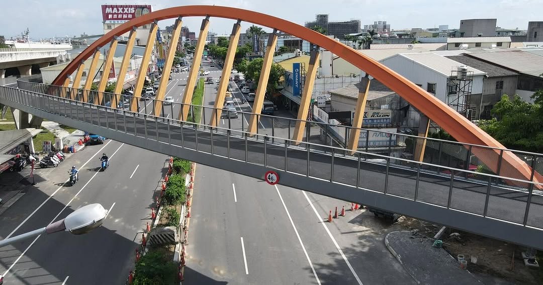 ＼ 潭子到豐原美食巡禮，騎著鐵馬一路拍、一路吃🚲／