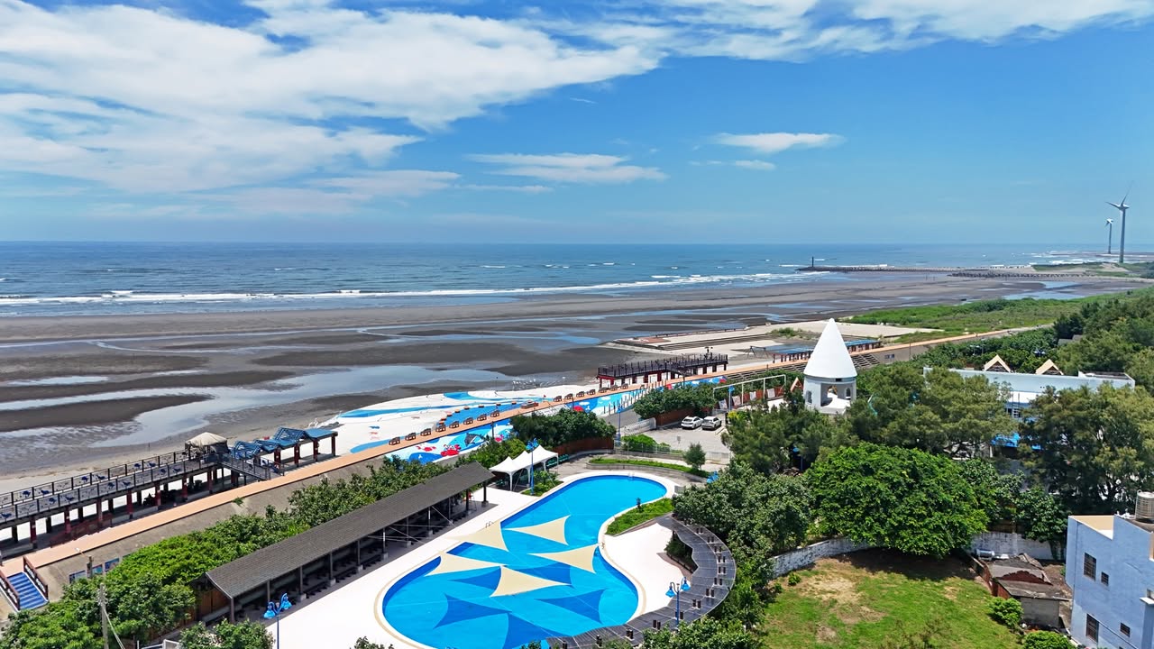 🌊 濱海生態度假再升級！「向海那漾」秋冬漫遊季好評加開中✨