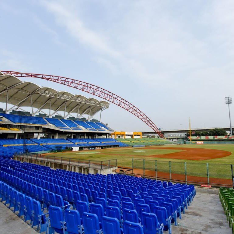 台中棒球魂巡礼🔥热血挥棒瞬间,都藏在这些台中角落