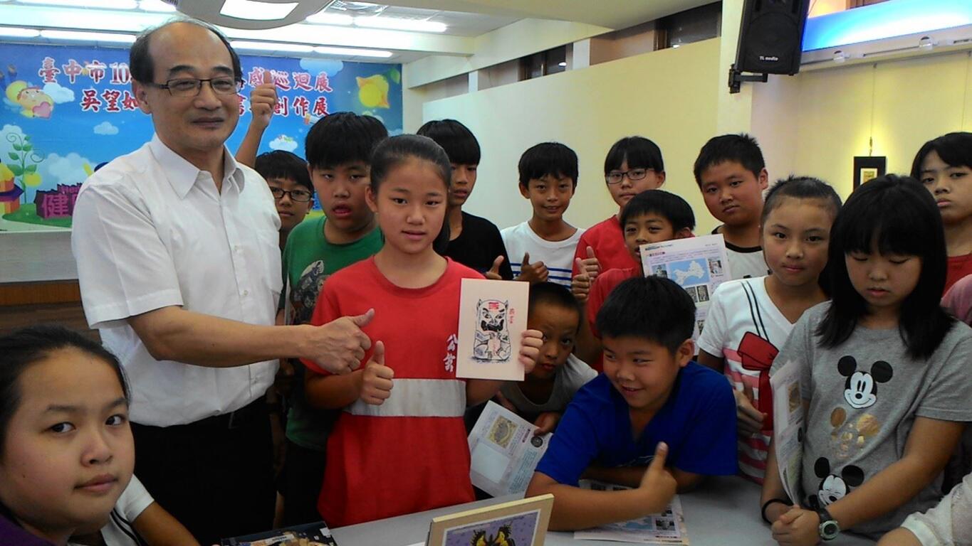 校園美感巡迴展「藏書票」展出 帶領小朋友體驗方寸之美